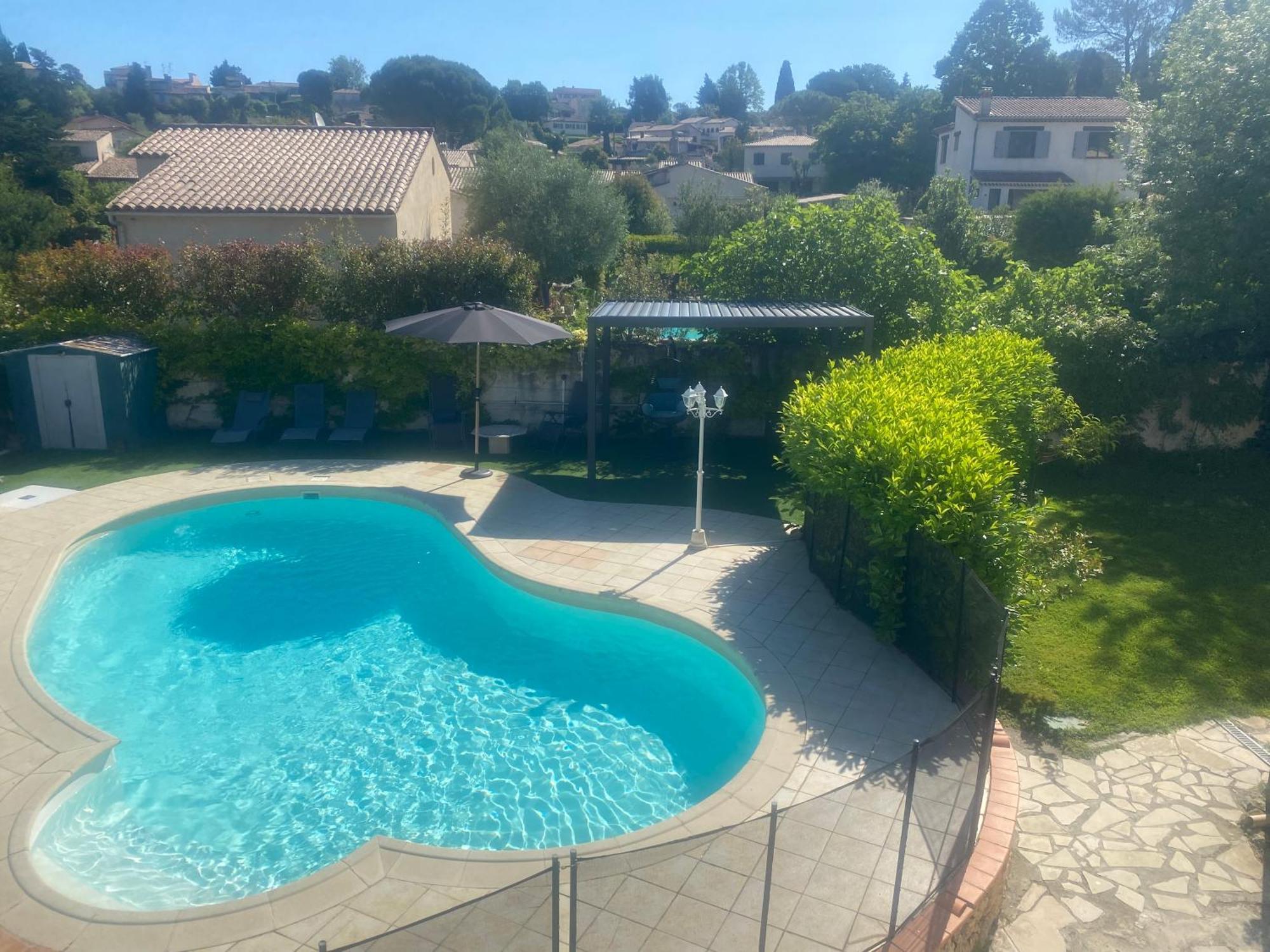 ヴィルヌーヴ・ルベ3 Pieces Climatise En Rez De Jardin Avec Piscineアパートメント エクステリア 写真